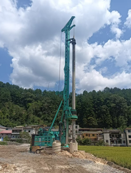 逆势而上，上海金泰大型旋挖钻机凭实力破局基建寒冬